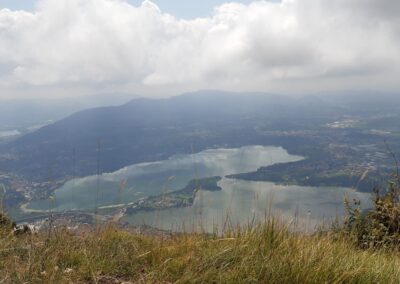 Escursione anello Monte Rai da Canzo Gajum
