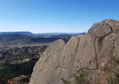 Escursione alle impronte di dinosauro a Morija (Lesotho)